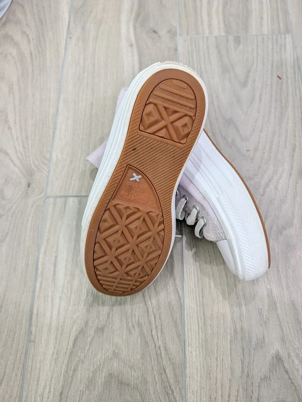 Chuck Taylor Move Platform Sneakers Size 8